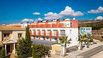 New Day Hotel apartamentowy Pafos