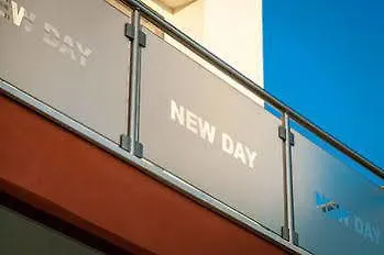 Ξενοδοχείο με διαμερίσματα New Day